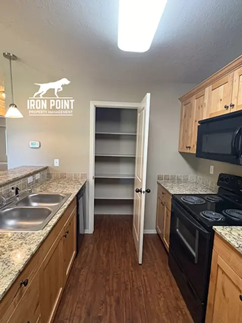 16642 N Amtrust St, Nampa, ID 83687
