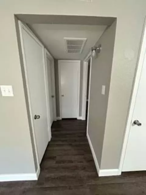 400 Donnell Dr, Arlington, TX 76012