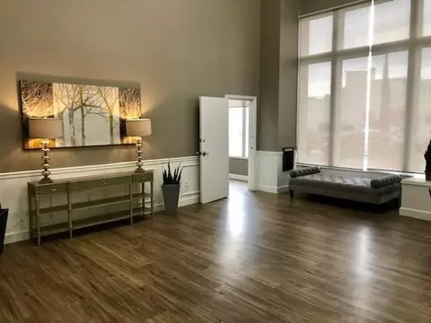 406 W Main St, Medford, OR 97501