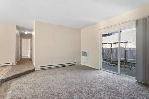 16520 NE Glisan St, Portland, OR 97230