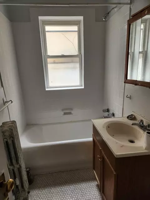 5465 S Everett Ave, Chicago, IL 60615 photo 17