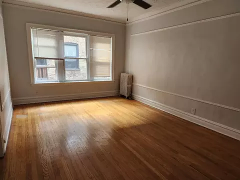 5465 S Everett Ave, Chicago, IL 60615 photo 5