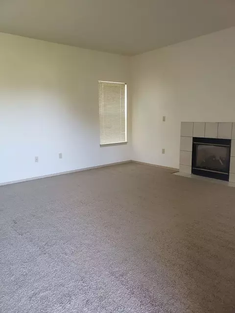 808 Pool St, Eugene, OR 97401 photo 16