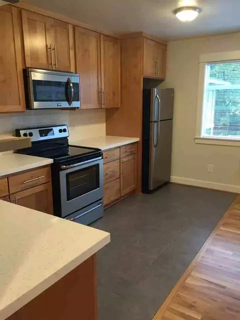 7511 N Berkeley Ave, Portland, OR 97203