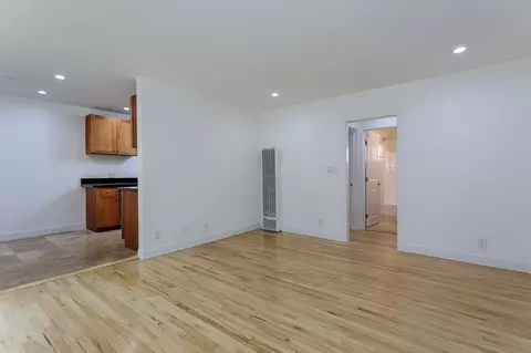1044 7th St, Santa Monica, CA 90403