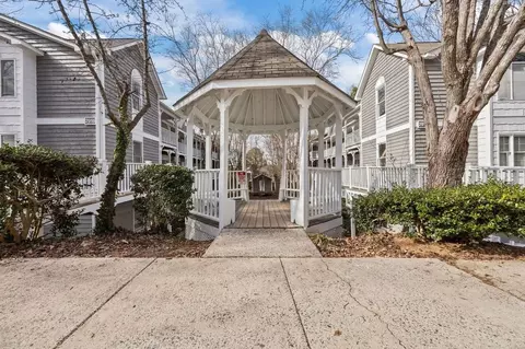 2916 Chapel Hill Rd, Durham, NC 27707