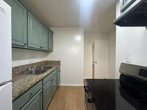 2666 Ellendale Pl, Los Angeles, CA 90007