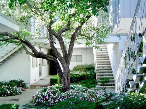 3465 Alameda De Las Pulgas, Menlo Park, CA 94025