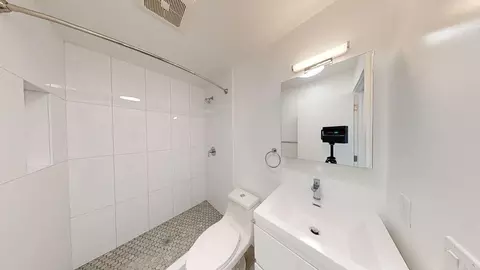 2252 Parker St, Berkeley, CA 94704 photo 2