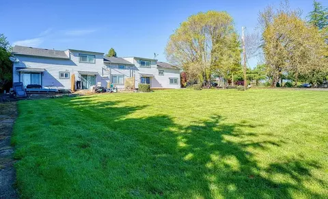 8031 SE Orient Dr, Gresham, OR 97080 photo 3