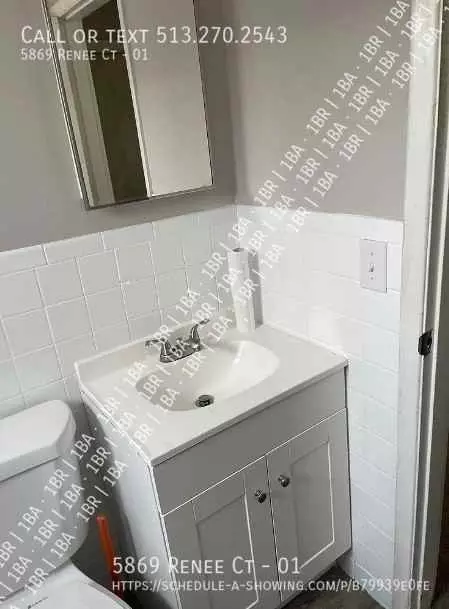 5856 Renee Ct, Cincinnati, OH 45239 photo 6