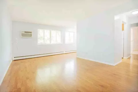 424 E 73rd St, Richfield, MN 55423