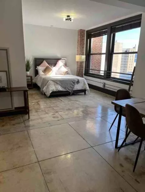 756 S Broadway, Los Angeles, CA 90014