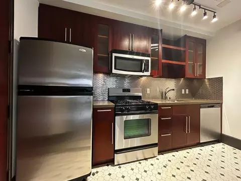 756 S Broadway, Los Angeles, CA 90014