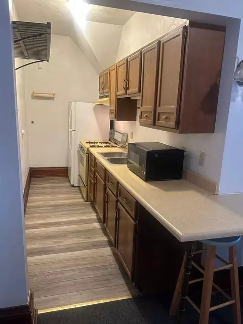 230 W 9th St, Erie, PA 16501