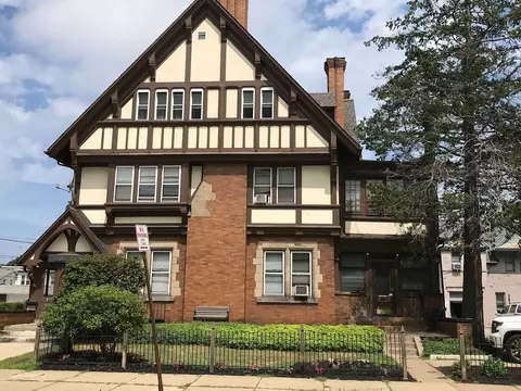 230 W 9th St, Erie, PA 16501