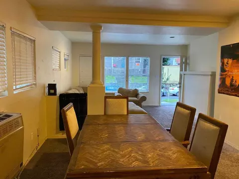 4546 19th Ave NE, Seattle, WA 98105