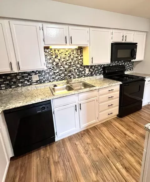 12531 Old Tesson Rd, Concord, MO 63128