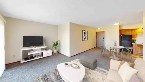 1016 Southland Ln, Brookings, SD 57006