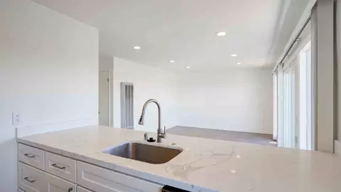124 Farragut Ave, Vallejo, CA 94590 photo 2