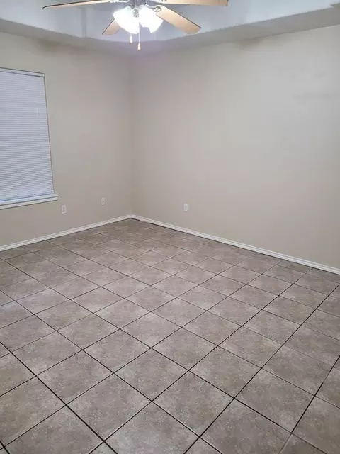 813 W Bronze Dr, Pharr, TX 78577 photo 10