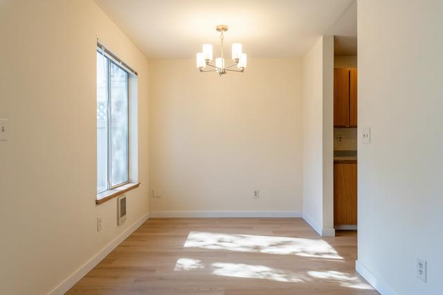 6439 132nd Ave NE, Kirkland, WA 98033