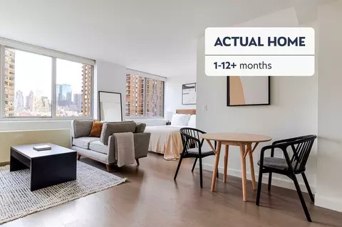 561 10th Ave, New York, NY 10036