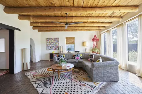 2861 Agua Fria St, Santa Fe, NM 87507