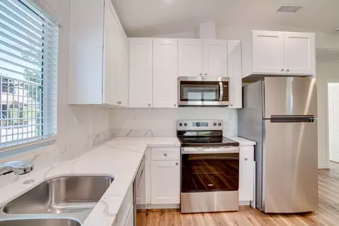 1006 Del Dios Rd, Escondido, CA 92029