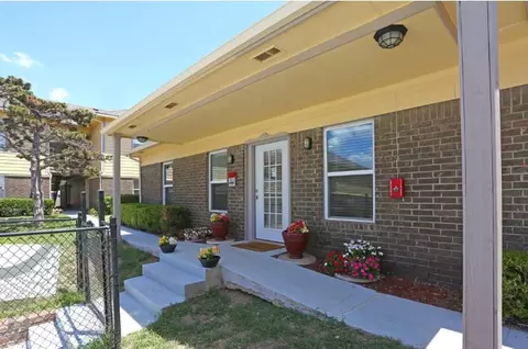 2400 W Brooks St, Norman, OK 73069 photo 15