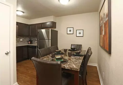2400 W Brooks St, Norman, OK 73069 photo 3