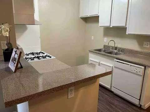 700 W La Jolla St, Placentia, CA 92870 photo 2