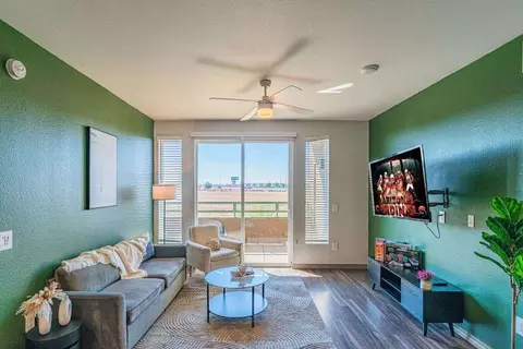 9456 W Georgia Ave, Glendale, AZ 85305