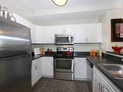 12 Highpoint Cir, Quincy, MA 02169 photo 11