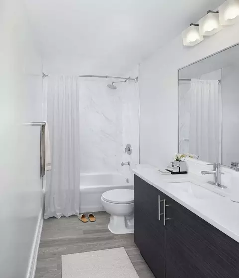 50 SW 10th St, Miami, FL 33130 photo 9