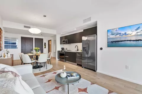 398 NE 5th St, Miami, FL 33132