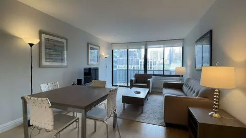 200 E 11th St, New York, NY 10003