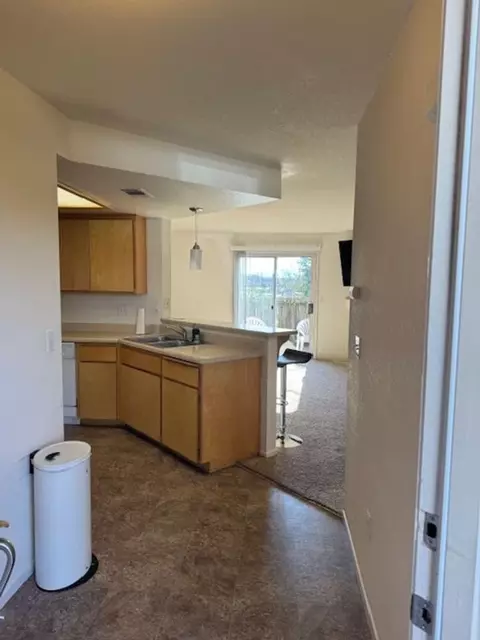 1425 Serrano Pl, Redding, CA 96003