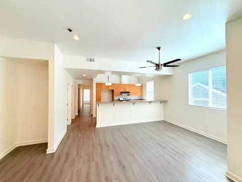6428 Woodley Ave, Los Angeles, CA 91406