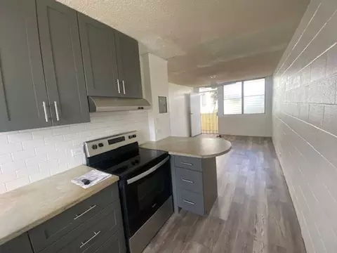 1917 Algaroba St, Honolulu, HI 96826