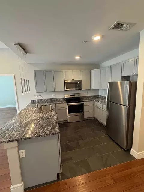 4400 Manchester Ave, Saint Louis, MO 63110