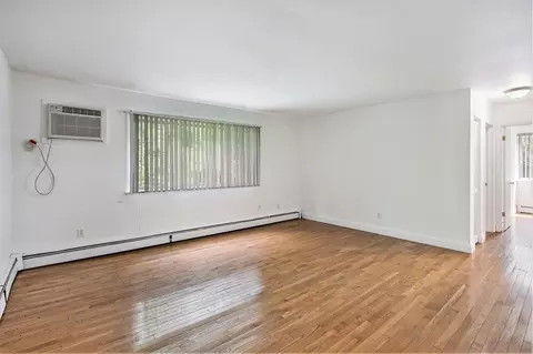 3301 W Michigan Ave, Kalamazoo, MI 49006