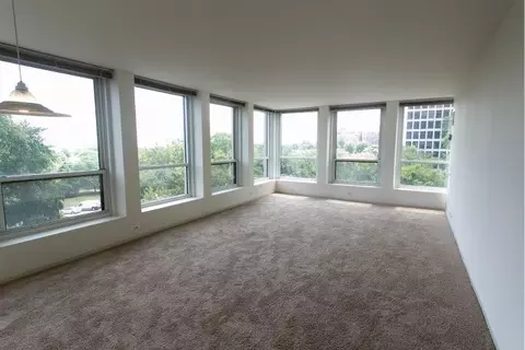 5035 S East End Ave, Chicago, IL 60615
