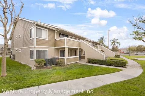 904 Fairway Dr, Colton, CA 92324