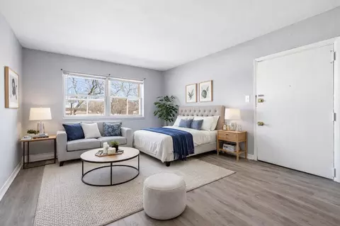 615 E Main St, Maple Shade, NJ 08052