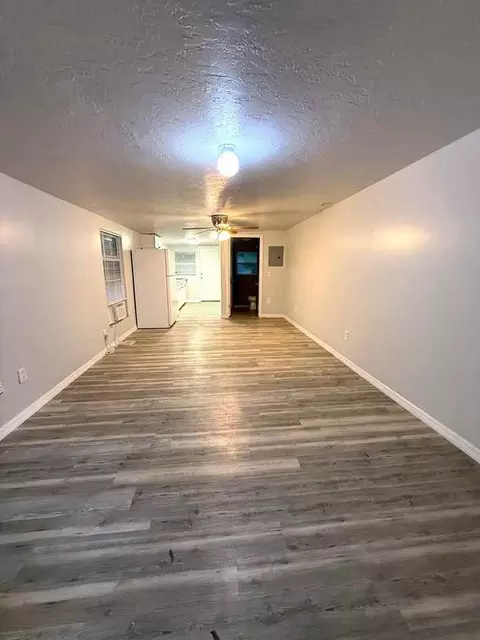 3005 Hawthorne St, Sarasota, FL 34239