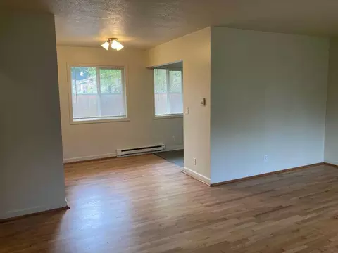 4955 SW Lombard Ave, Beaverton, OR 97005 photo 2