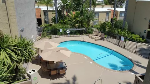 1370 Calle Jules, Vista, CA 92084