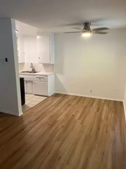 323 Marine St, Santa Monica, CA 90405