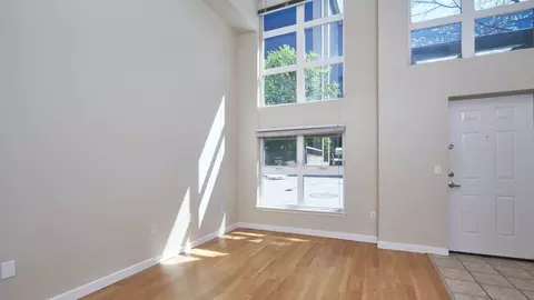 2515 4th Ave, Seattle, WA 98121 photo 12